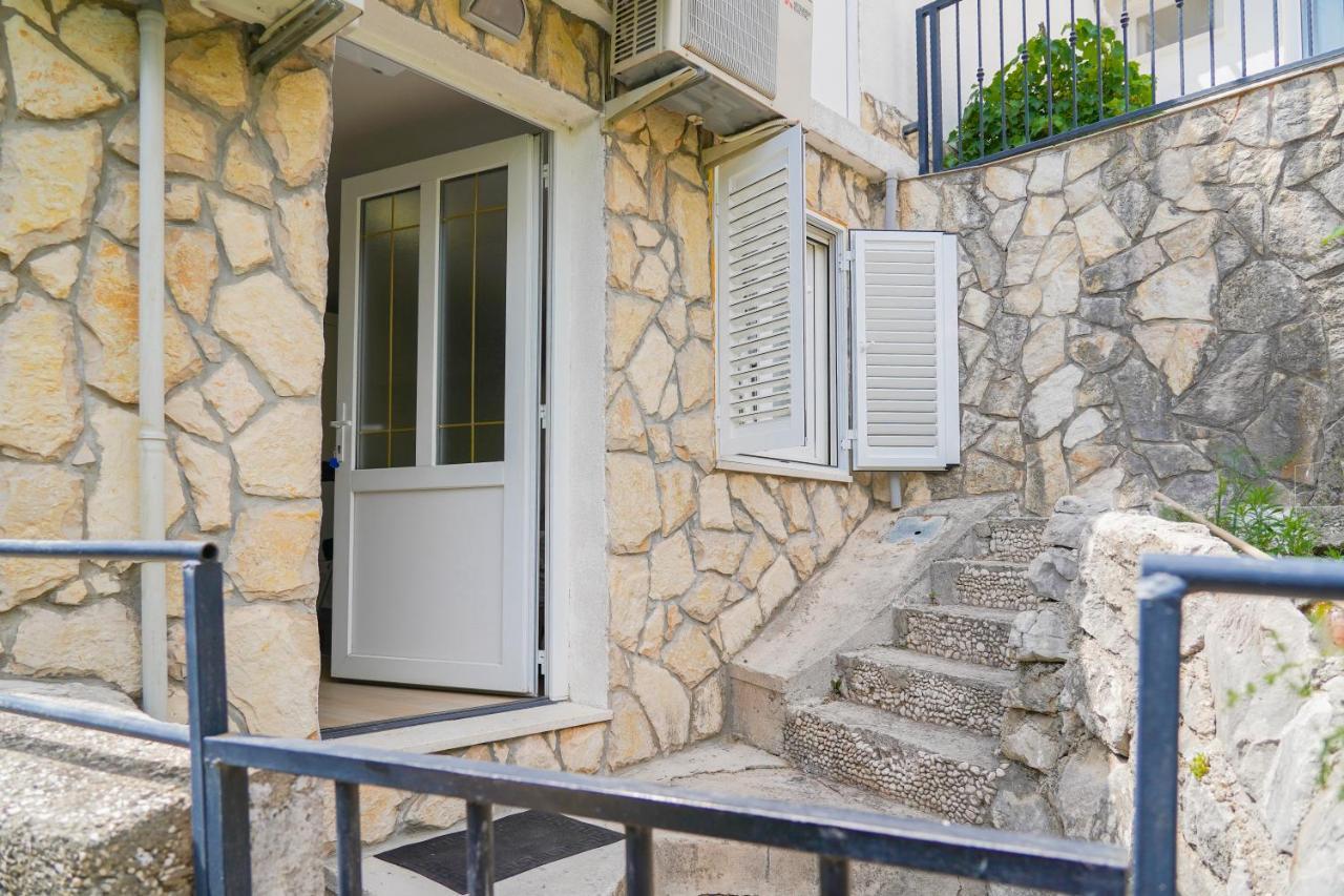 Studio Apartman Monika Hotel Baska Voda Luaran gambar