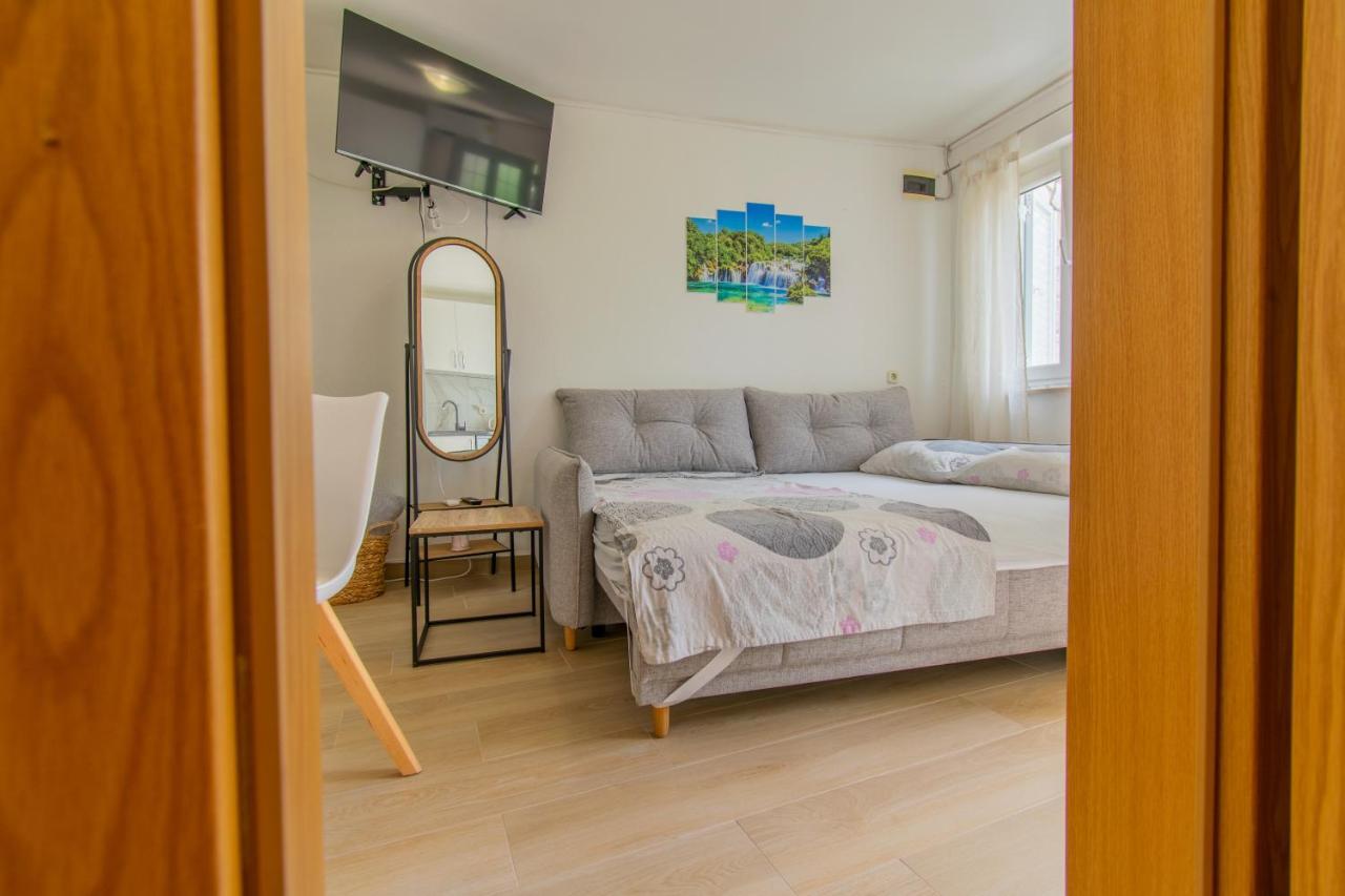 Studio Apartman Monika Hotel Baska Voda Luaran gambar